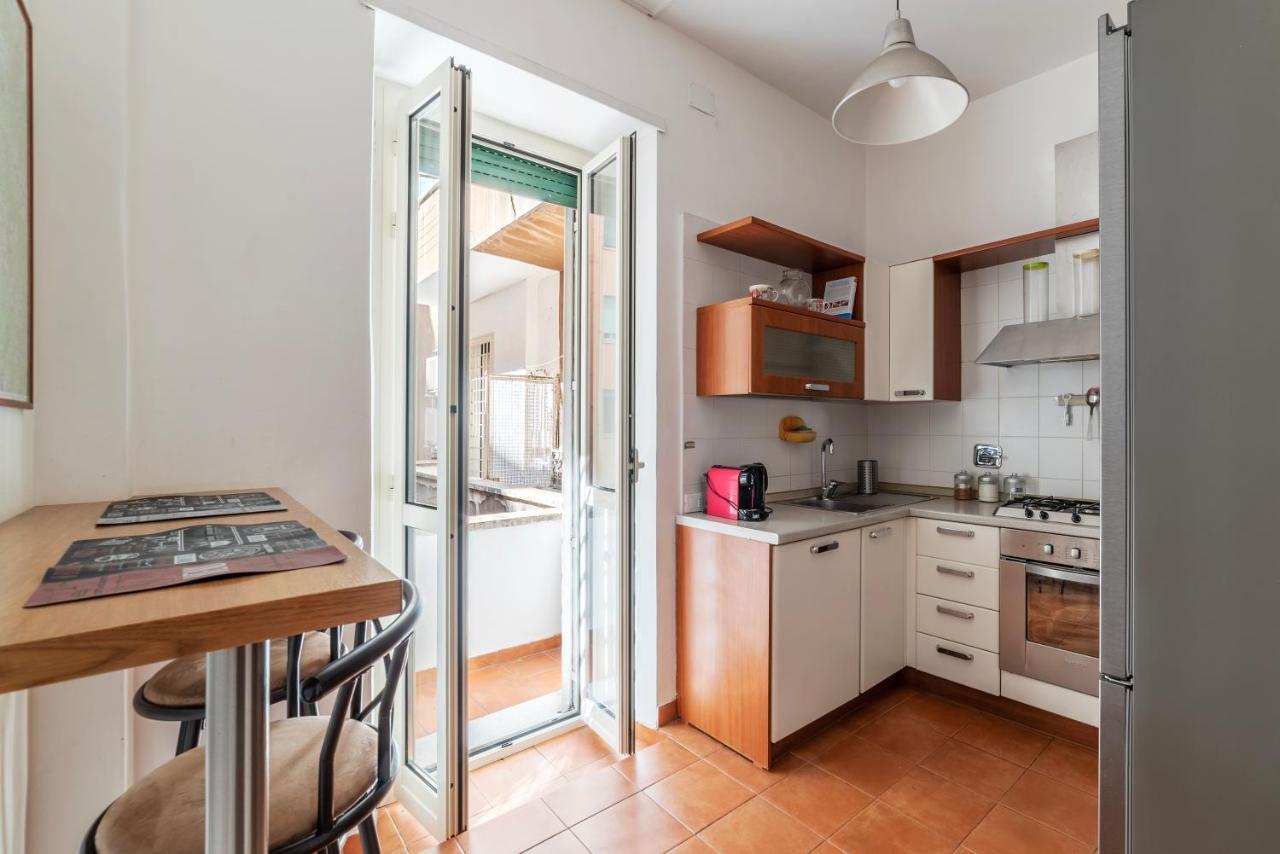 Rione Prati Comfy Apartment Рим Екстериор снимка